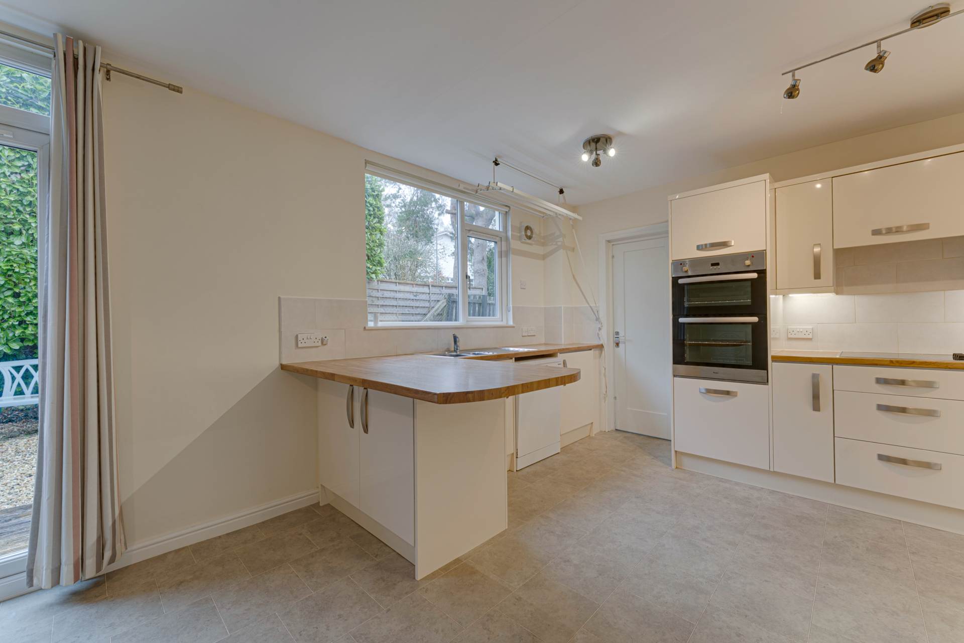 Oldhall Drive, Kilmacolm, Image 7