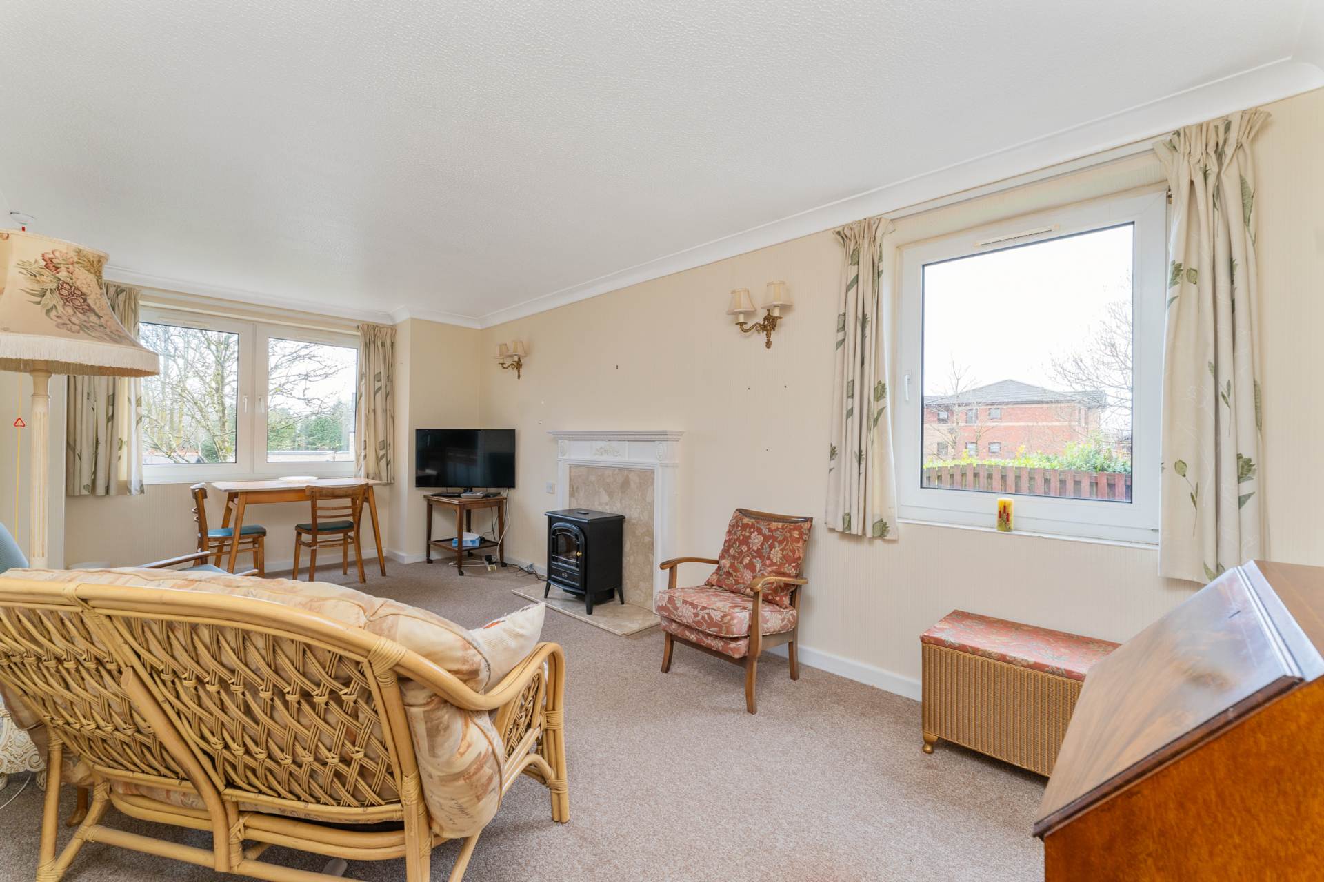 Elphinstone Court, Kilmacolm, Image 2