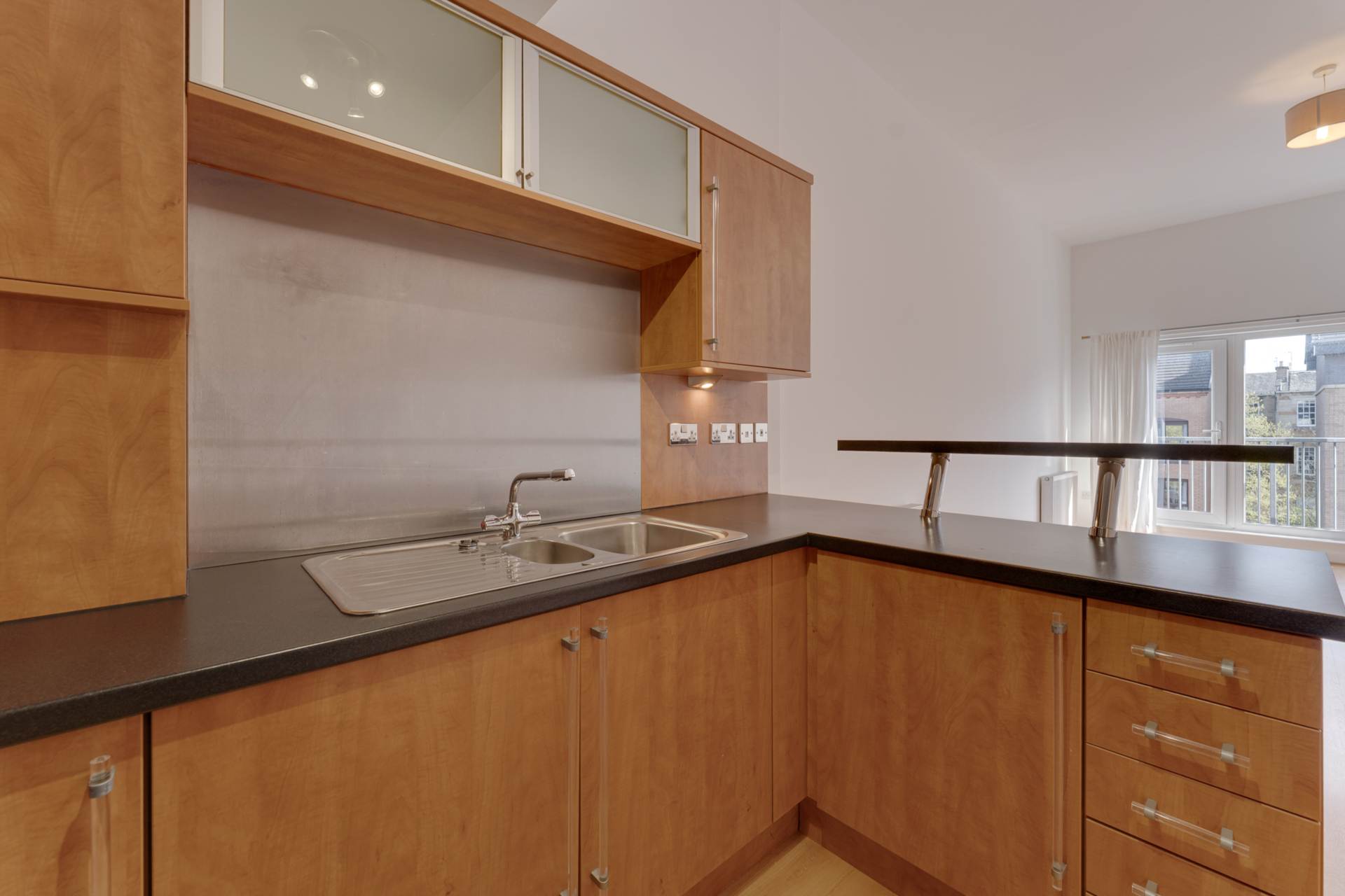 Kelvinhaugh Street, Glasgow, Image 6