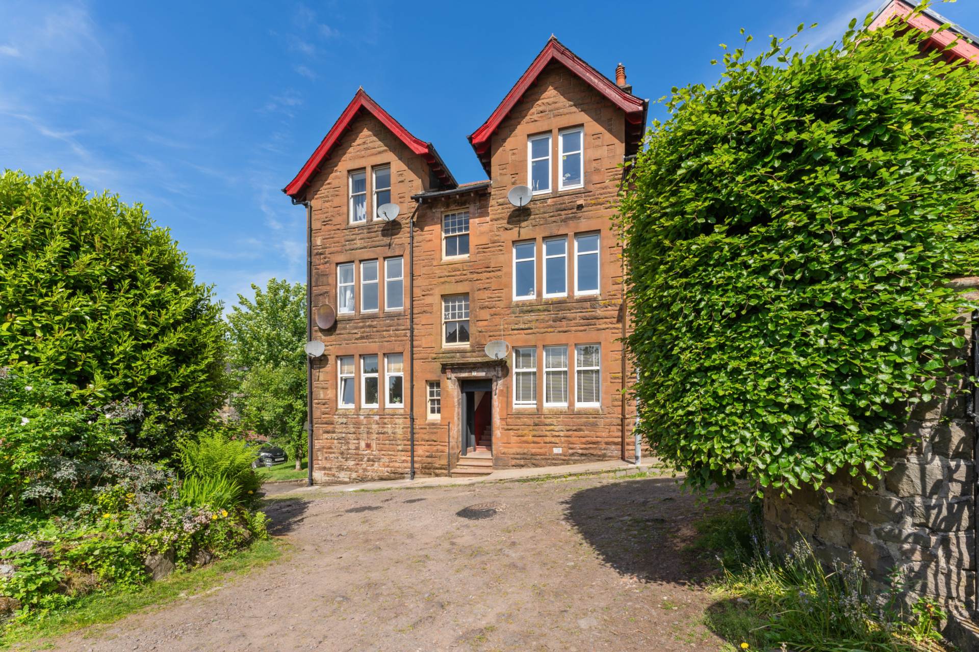 Glenburn Place, Kilmacolm, Image 1
