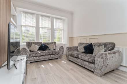 Glenburn Place, Kilmacolm, Image 3