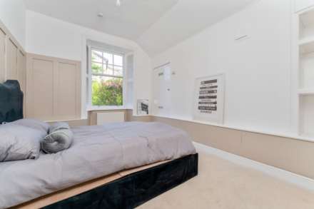 Glenburn Place, Kilmacolm, Image 8