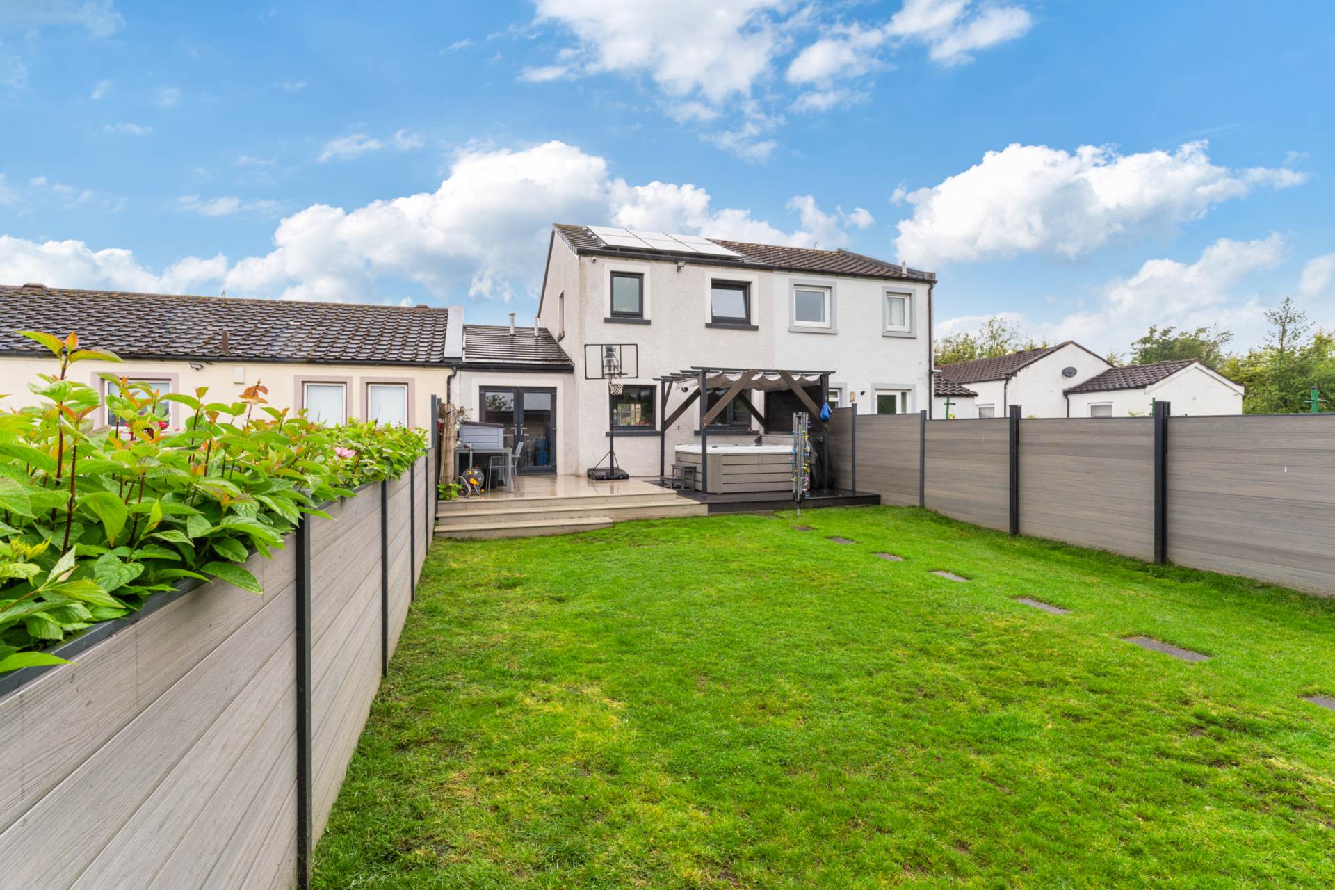 Burnside Gardens, Kilbarchan, Image 18