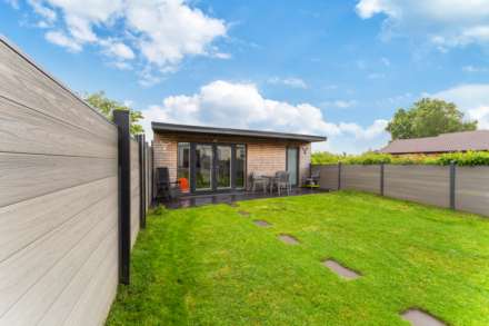 Burnside Gardens, Kilbarchan, Image 15