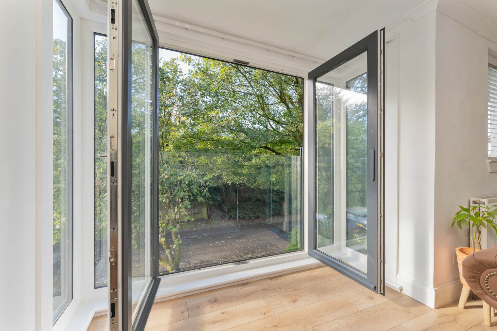 Castlehill Crescent, Kilmacolm, Image 3