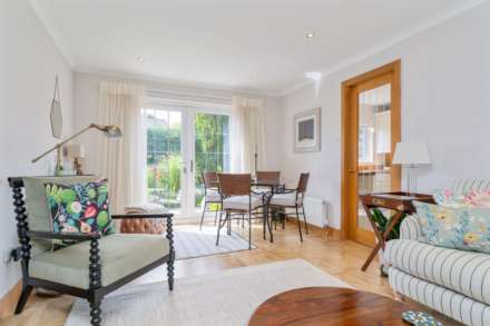 Whitelea Avenue, Kilmacolm, Image 4