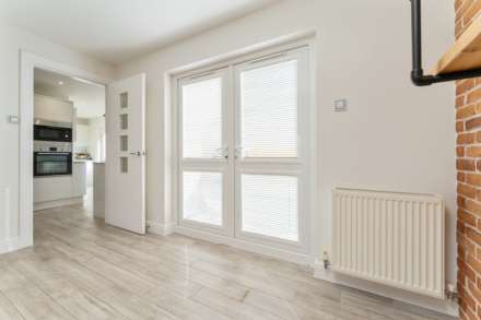 Millbarr Grove, Beith, Image 4