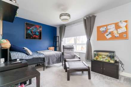 Fairlie Road, Brookfield, Image 13