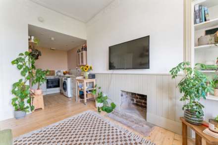 Rosebank Terrace, Kilmacolm, Image 5