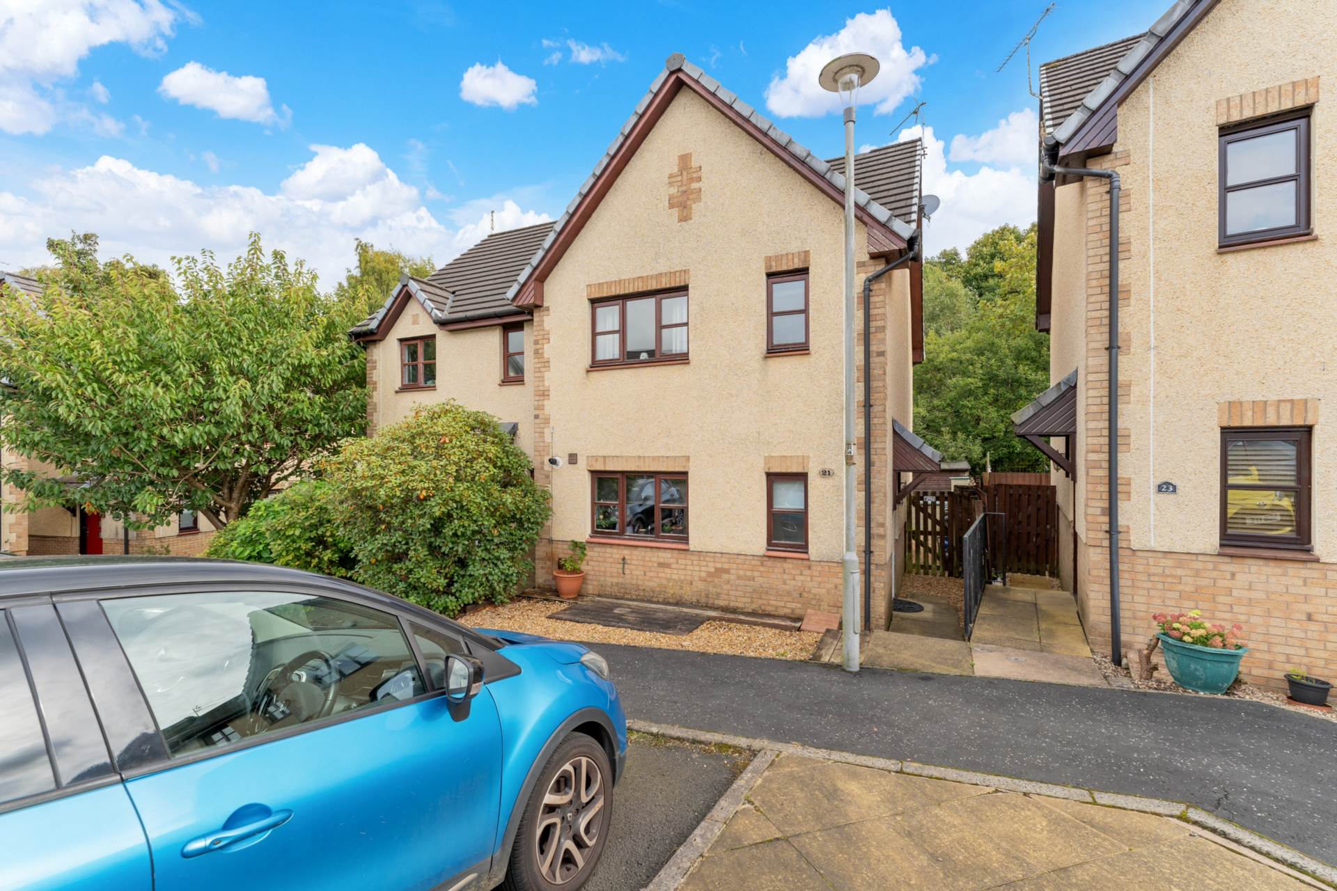 Rosebank Gardens, Johnstone, Image 1
