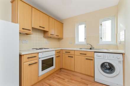 Ingleby Court, Bridge Of Weir, Image 5