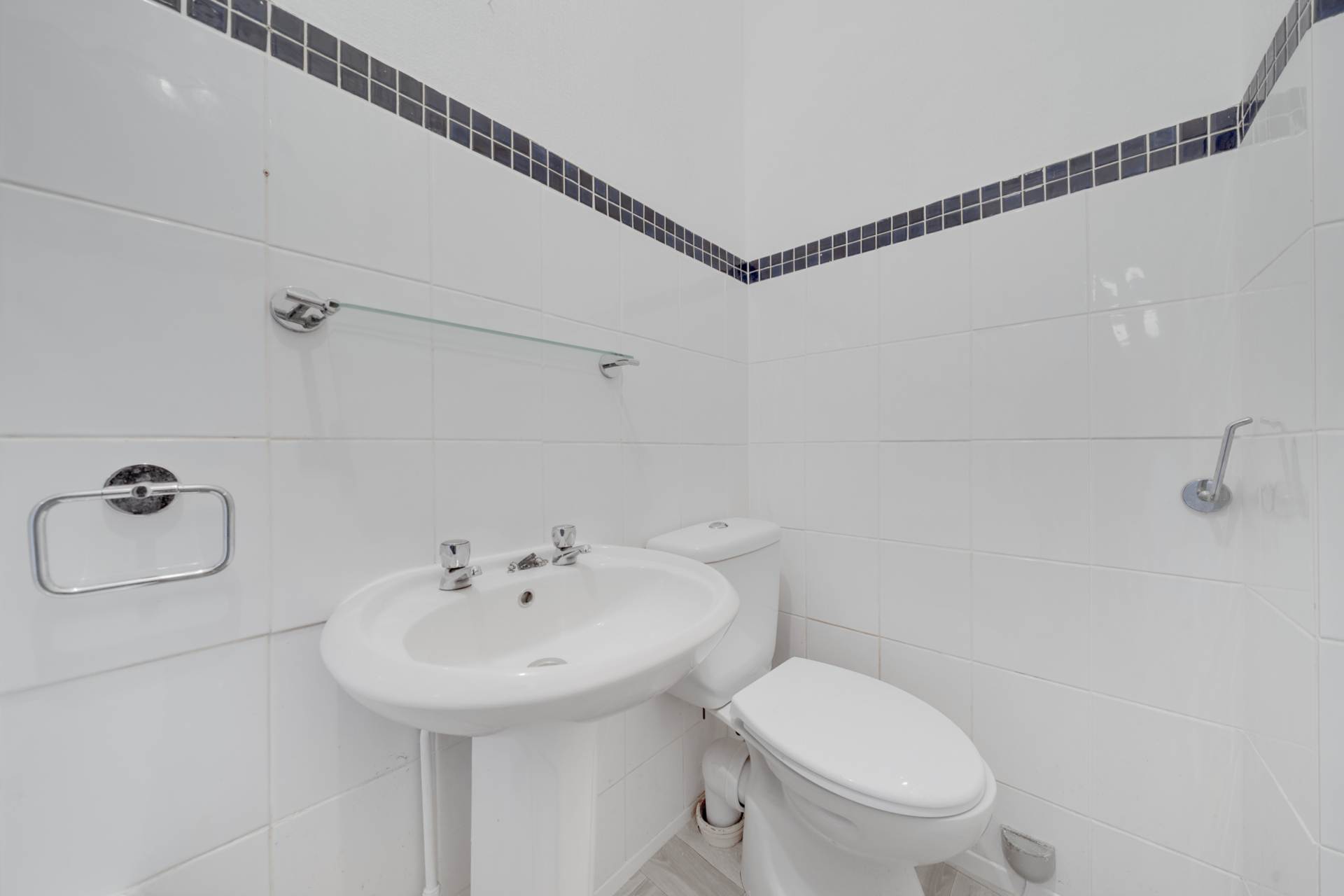 Stewart Place, Kilmacolm, Image 13