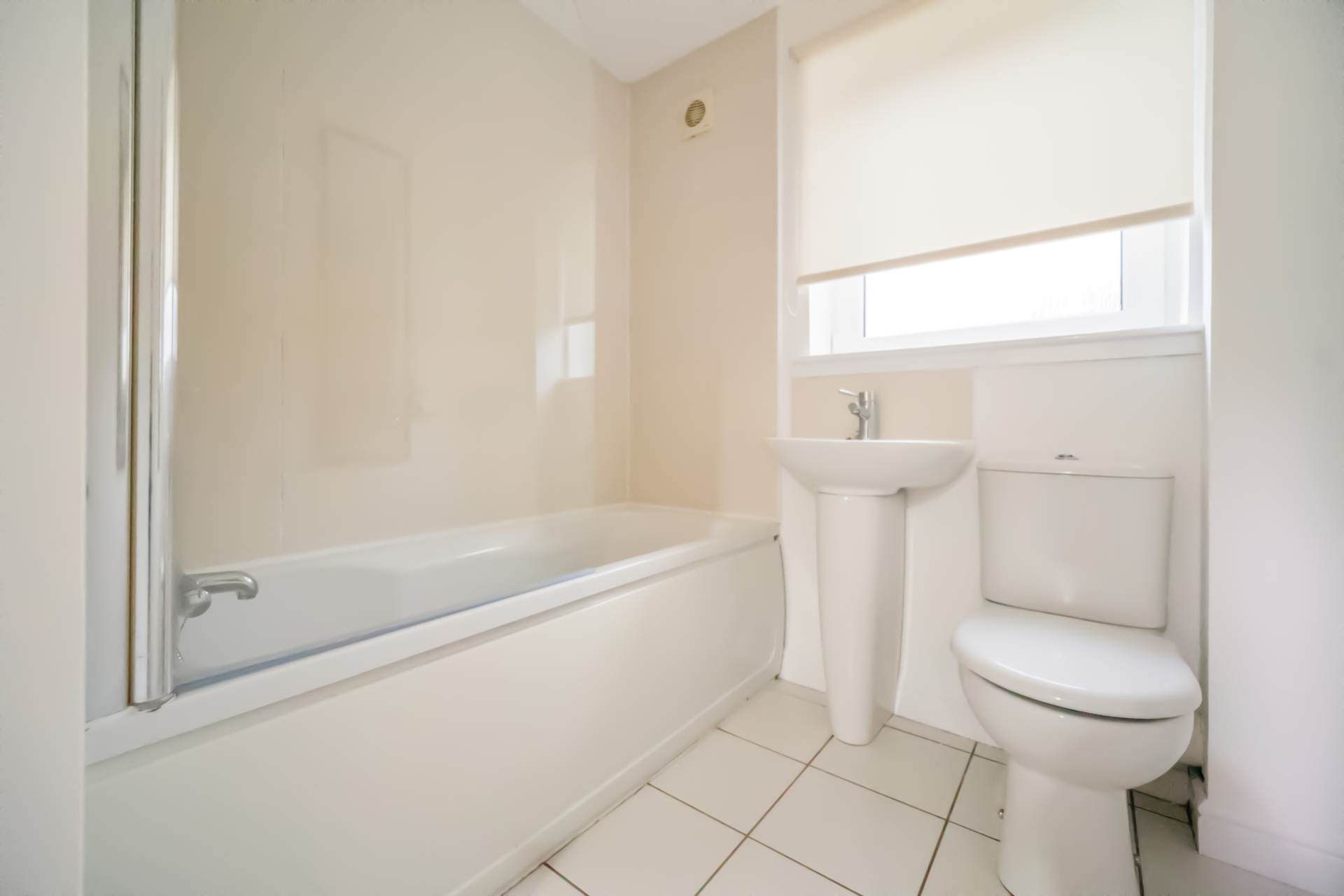 Saracen Street, Glasgow, Image 12