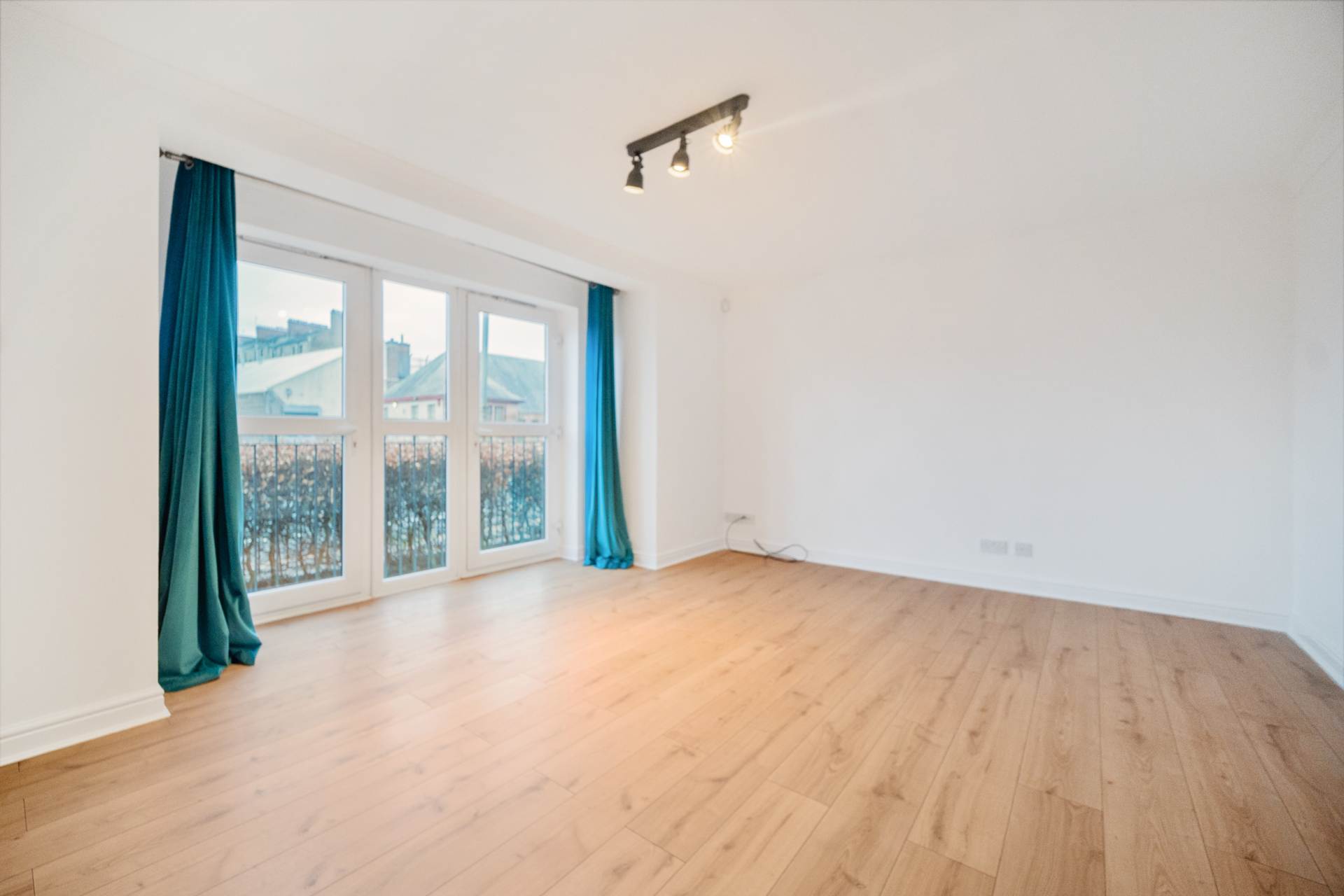 Saracen Street, Glasgow, Image 2