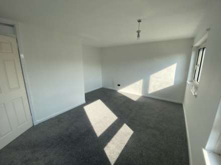 Kintyre Avenue, Linwood, Image 5