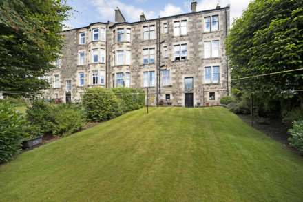 Rosebank Terrace, Kilmacolm, Image 1
