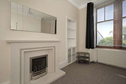 Rosebank Terrace, Kilmacolm, Image 3