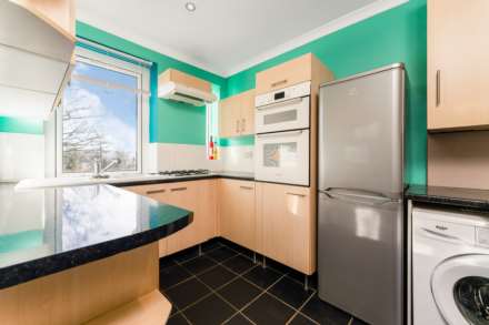 Calder Drive, Lochwinnoch, Image 5