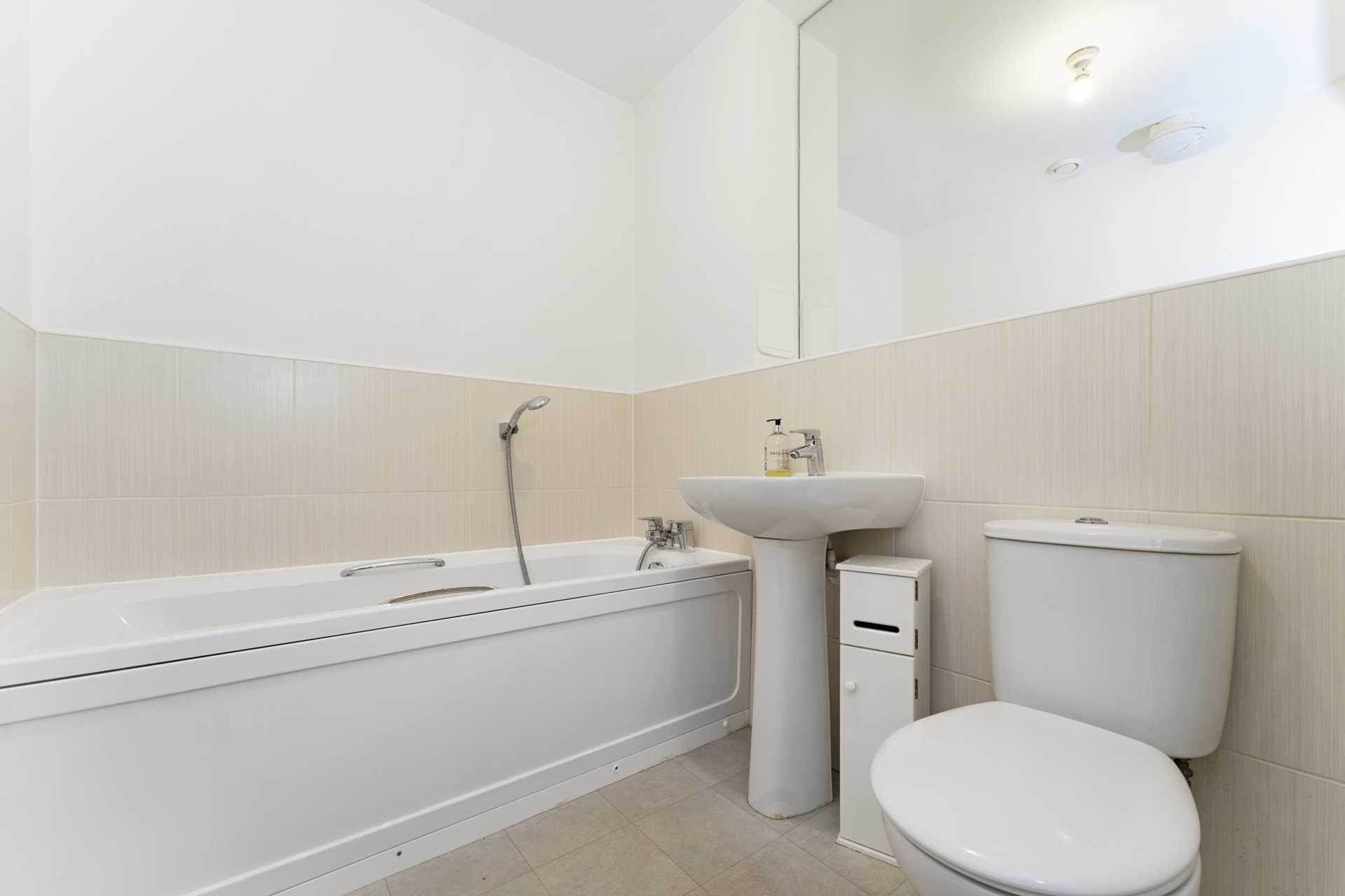 Porterfield Road, Renfrew, Image 12