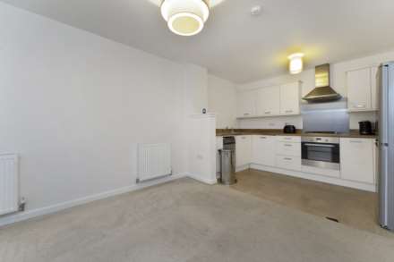 Porterfield Road, Renfrew, Image 3