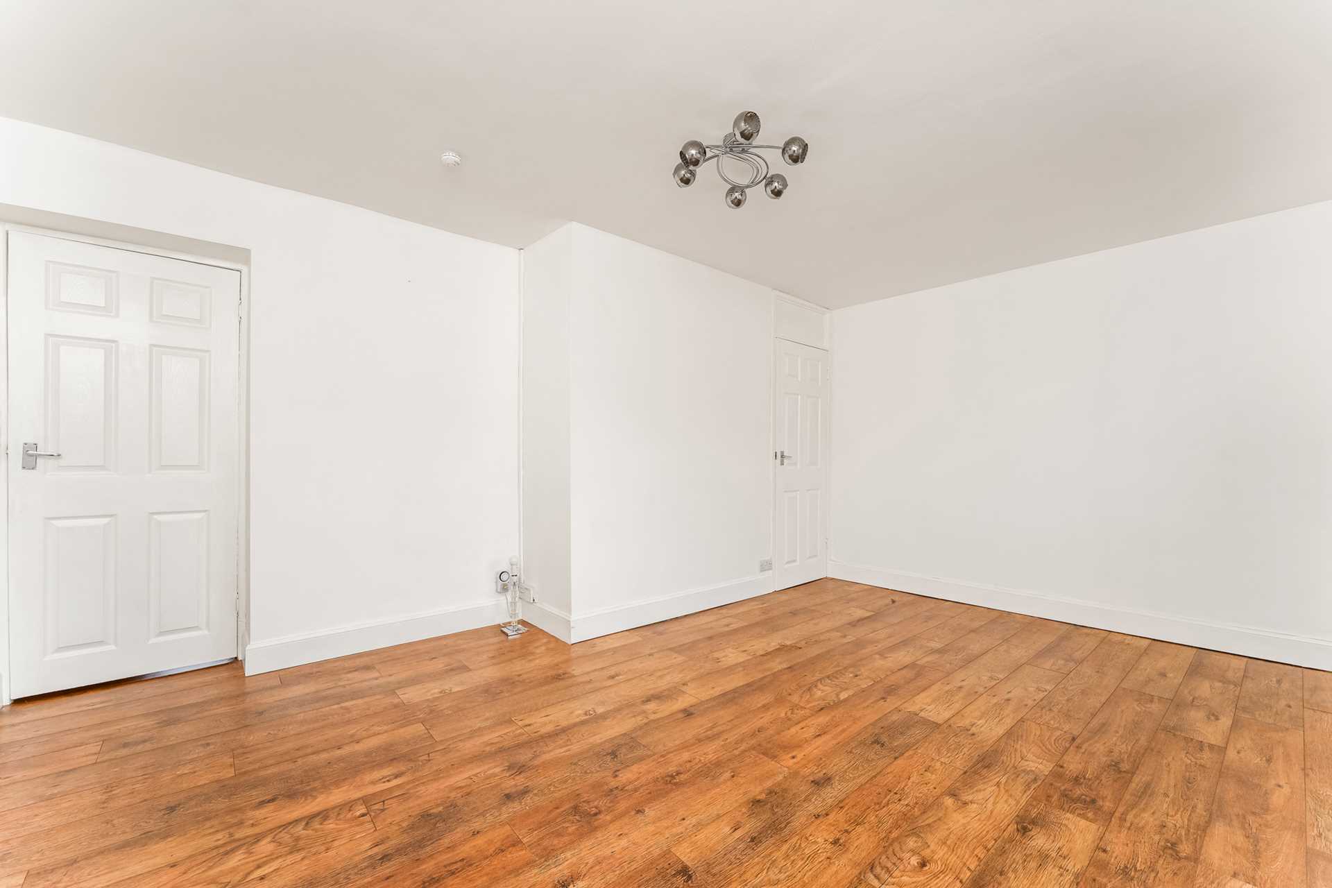 Houston Road, Bridge Of Weir, Image 3