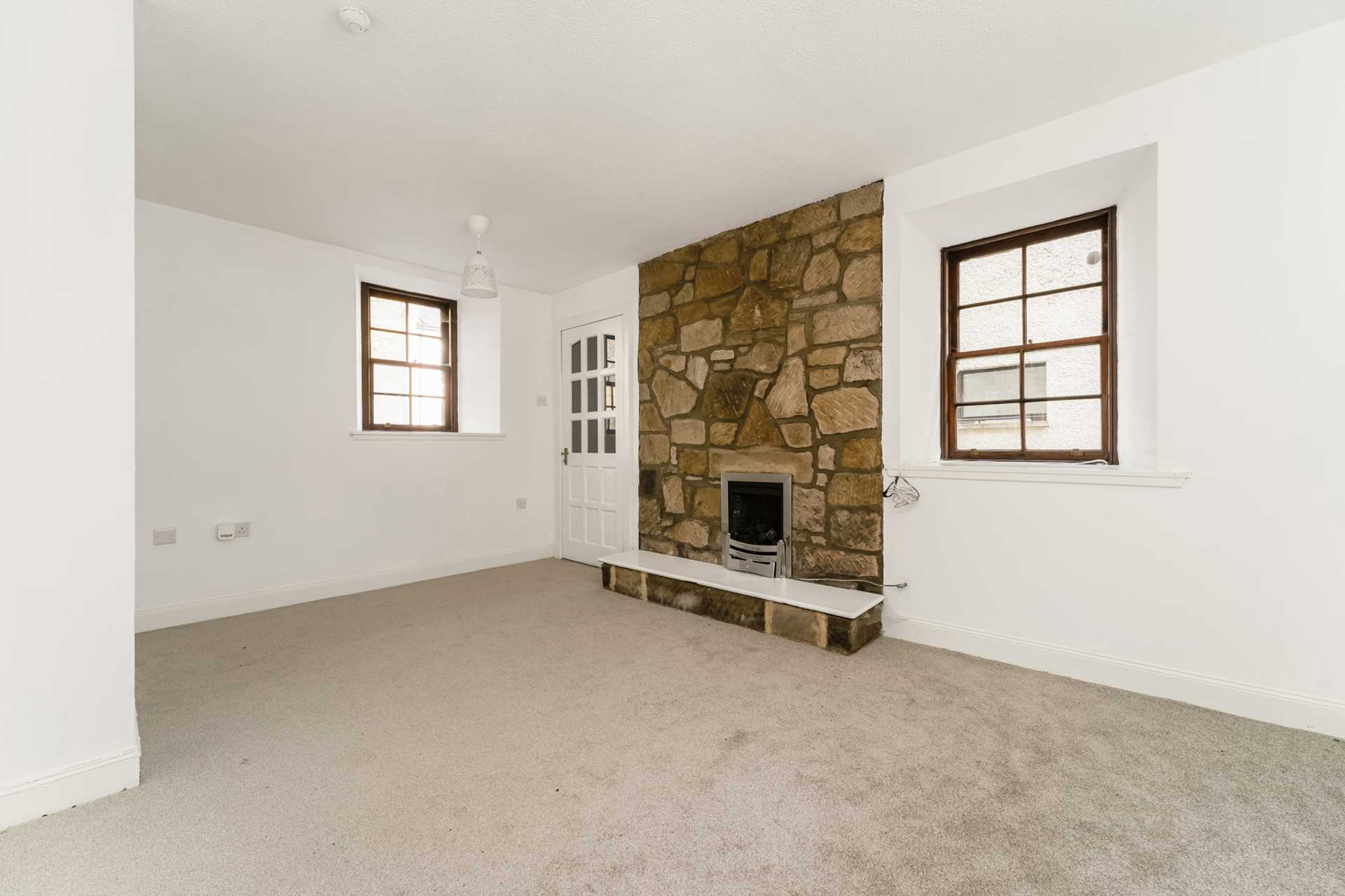 Shuttle Street, Kilbarchan, Image 2