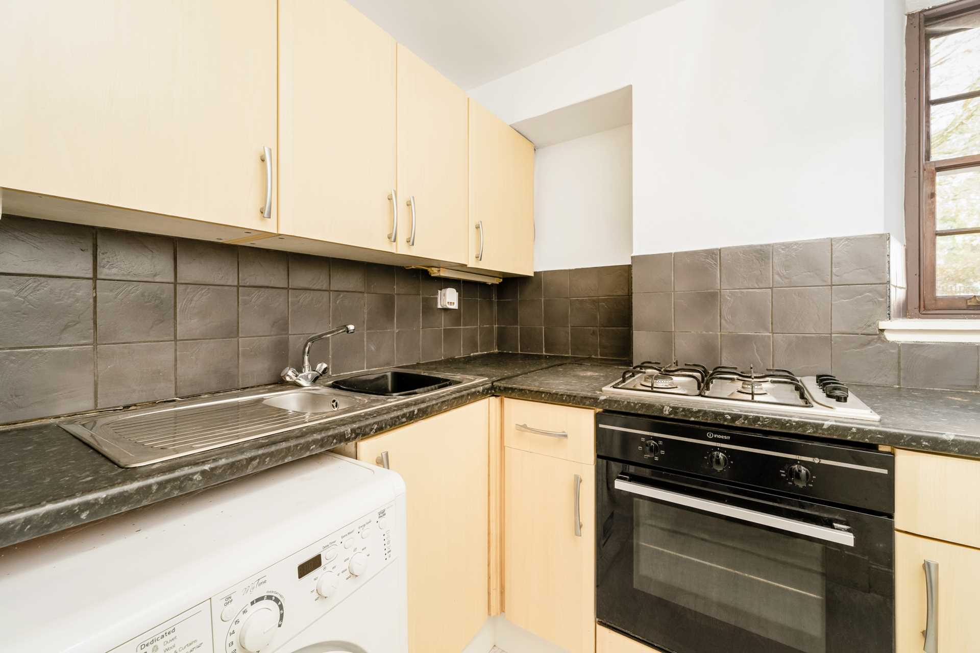 Shuttle Street, Kilbarchan, Image 4