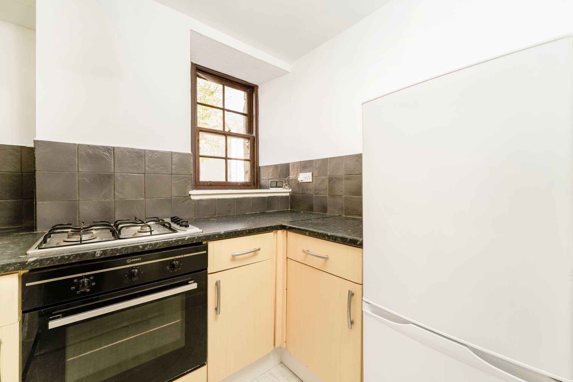 Shuttle Street, Kilbarchan, Image 5