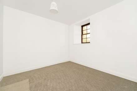 Shuttle Street, Kilbarchan, Image 6