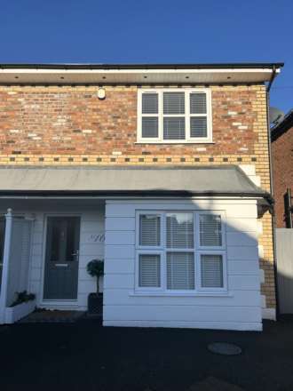 Raymond Avenue, Stockton Heath