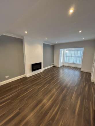 Raymond Avenue, Stockton Heath, Image 2