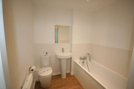 Lintott Gardens, Warrington, Image 2