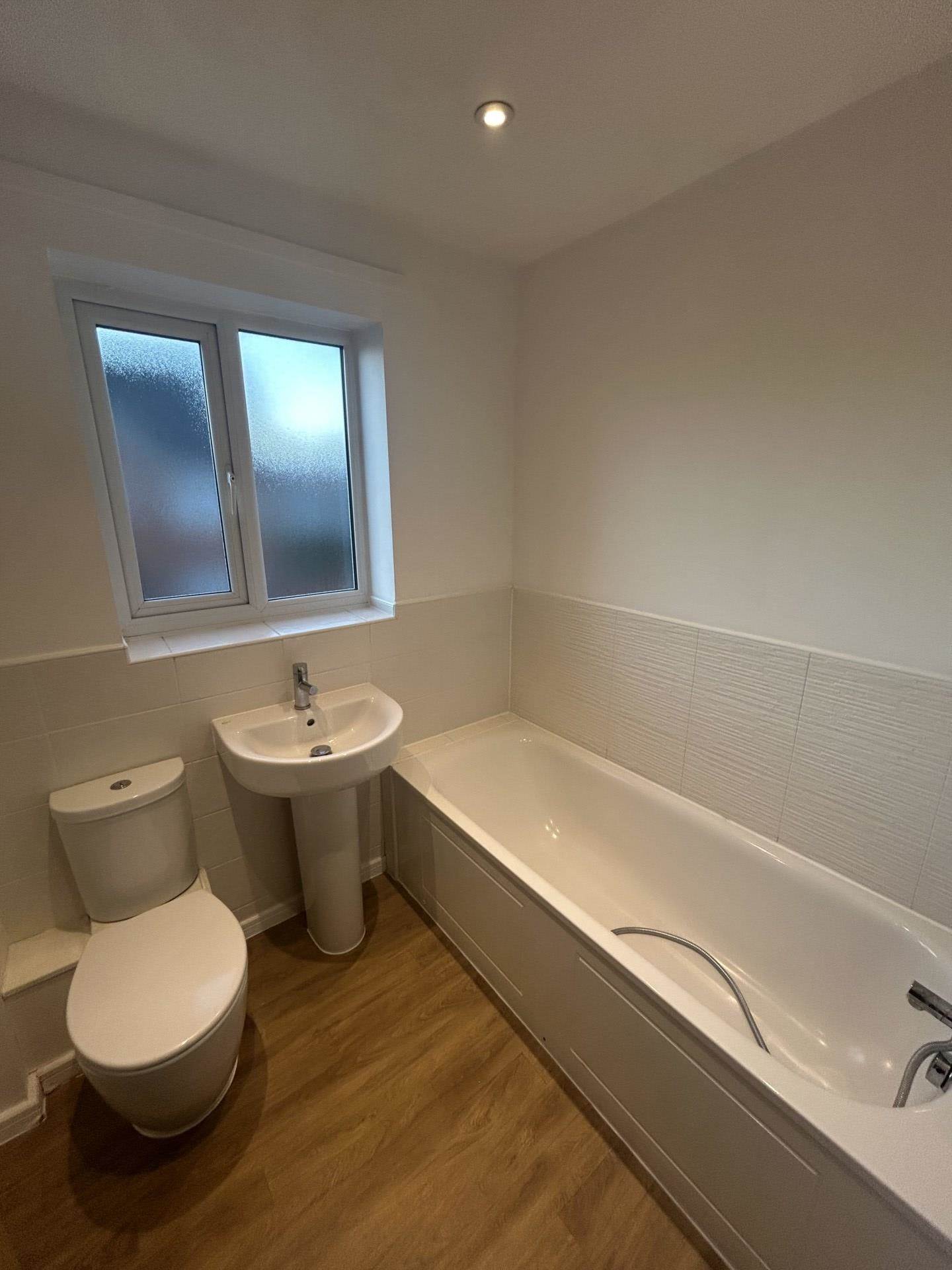 Lintott Gardens, Warrington, Image 10