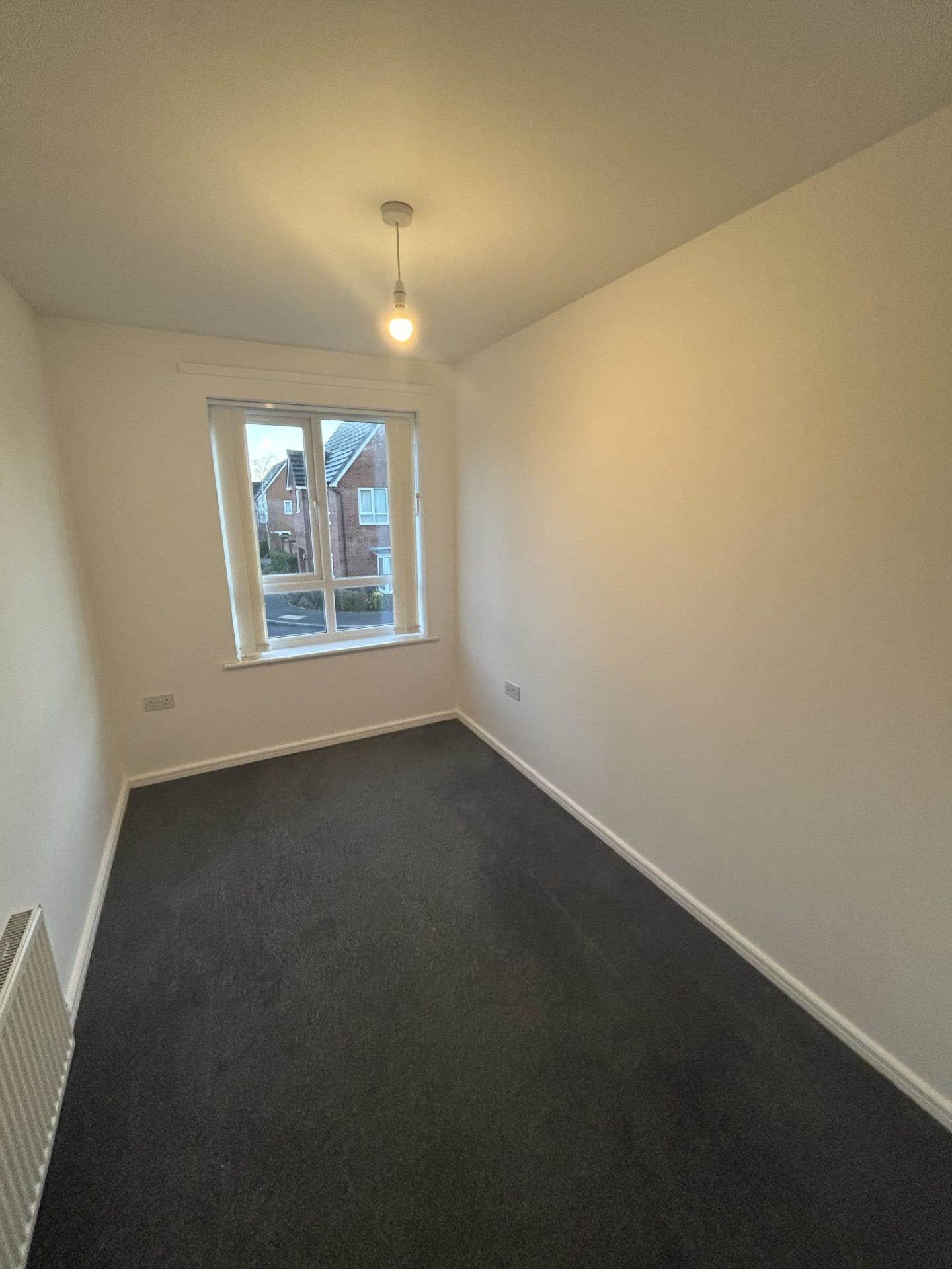 Lintott Gardens, Warrington, Image 8