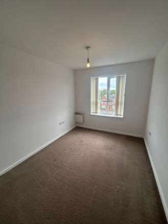 Spires View, Warrington, Image 5