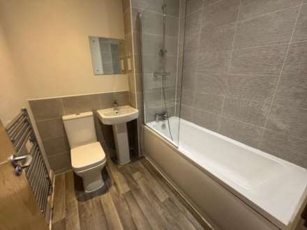 Chedlin Drive, Manchester, Image 3