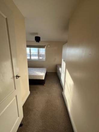 Kingsburn Court, Manchester, Image 3