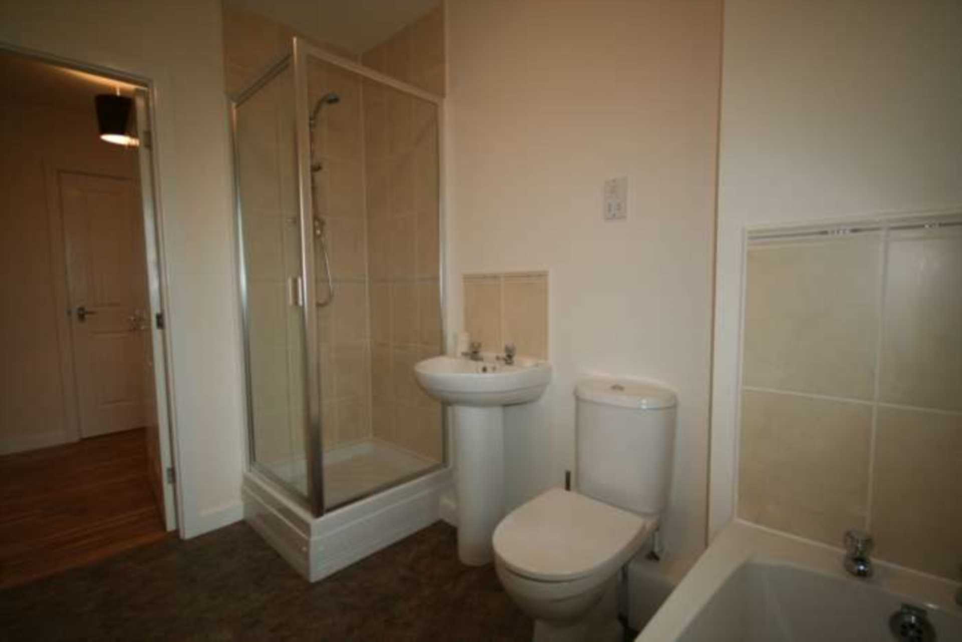 Bridgefield Court, Image 2