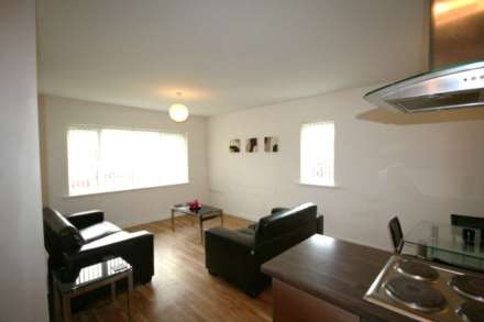 Bridgefield Court, Image 3