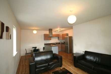 Bridgefield Court, Image 4