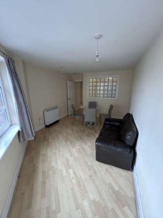 Stanlo House, Manchester, Image 3