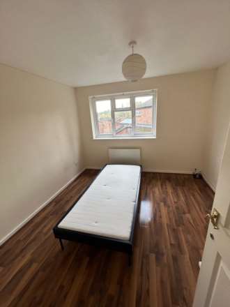 St Katherines Way, Warrington, Image 6