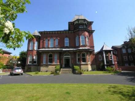 41 Park Crescent, Southport