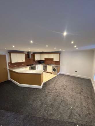 Shorewood, Southport, Image 3