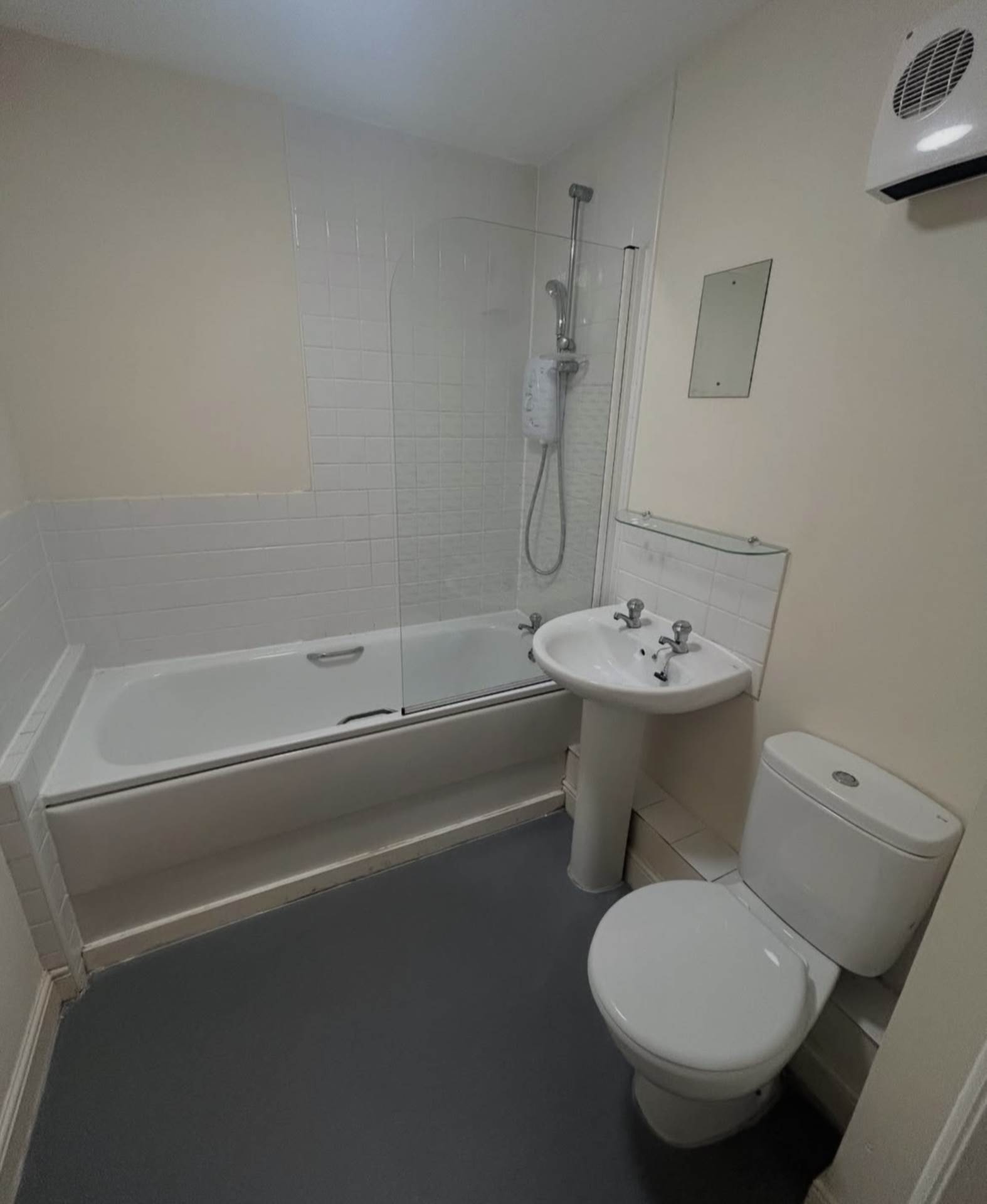 Kingsburn Court, Manchester, Image 5