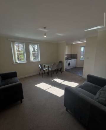 Kingsburn Court, Manchester, Image 3