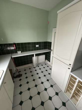 Hawthorns, Arncliffe Rise, Image 3
