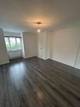 Tollgate Close, Manchester, Image 5