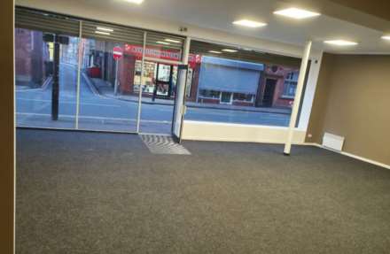Leigh, Image 10