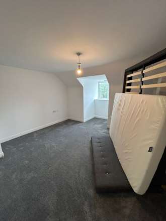 Kingsburn Court, Manchester, Image 2